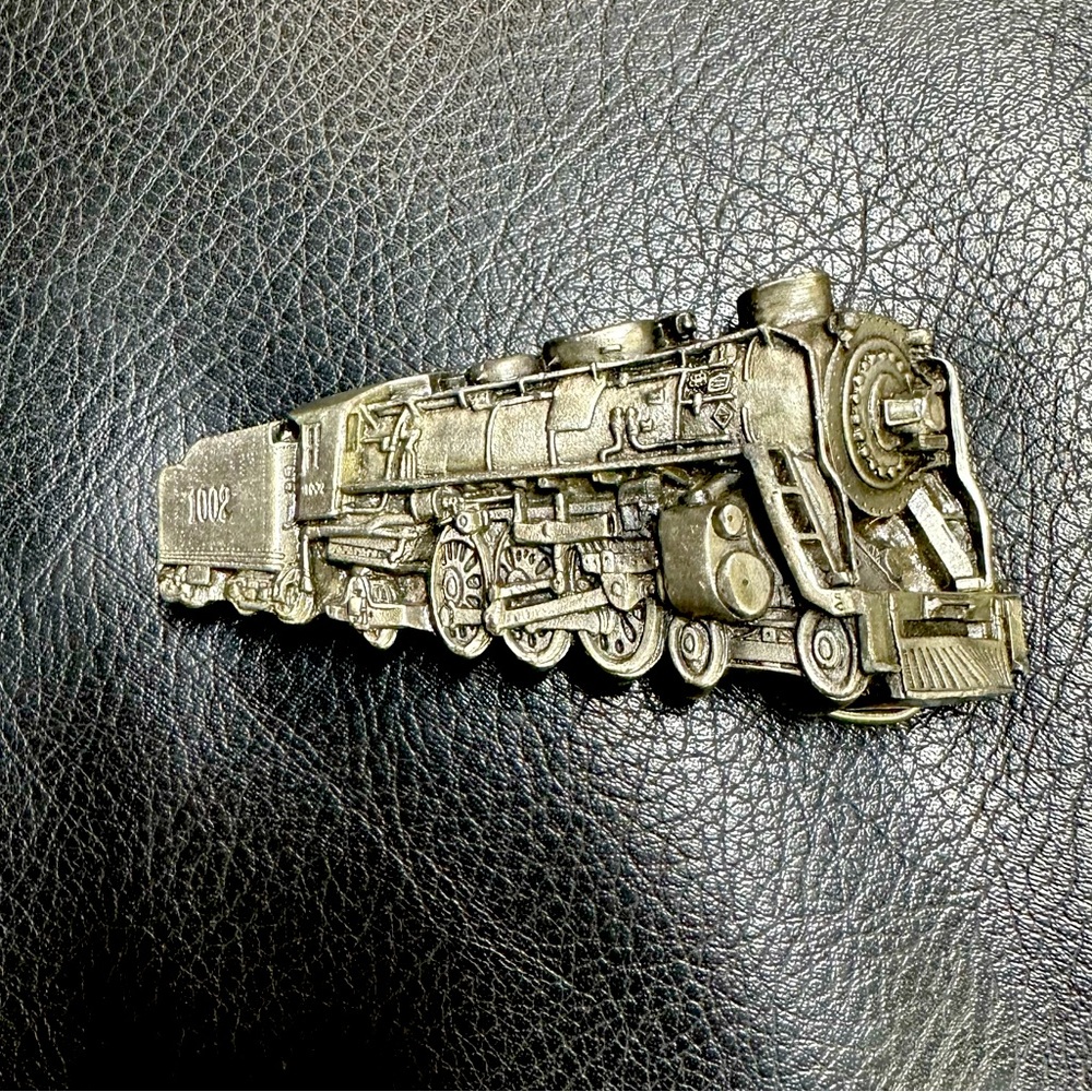 Train Rail Road Steam Engine RR vintage 1978 Bergamot Brass Works belt buckle